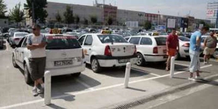 Cluj: Gata cu taximetriştii agasanţi la aeroport!