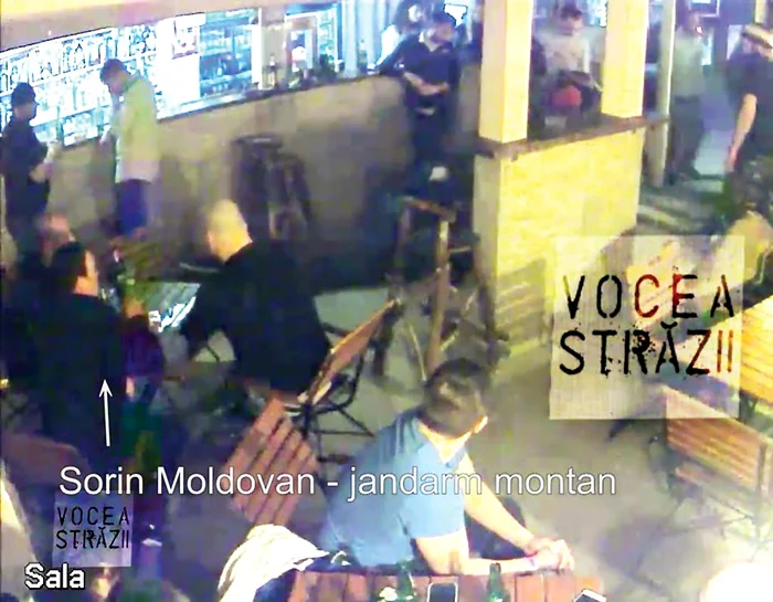 
    Camerele de supraveghere  demonstrează că jandarmul  Sorin Moldovan nu  a intervenit în conflict  