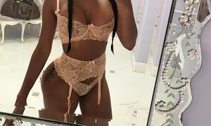 Analicia a mai fost cuplată cu fotbalişti, ultimul: Axel Witsel, jucătorul lui Zenit jpeg