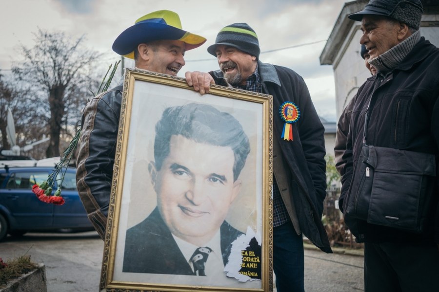 Cum s-au schimbat românii la 34 de ani de la Revoluție. „Ne interesează beneficiile rapide și valorizăm excesiv trecutul” 