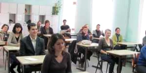 Modelele sunt doar orientative pentru elevi