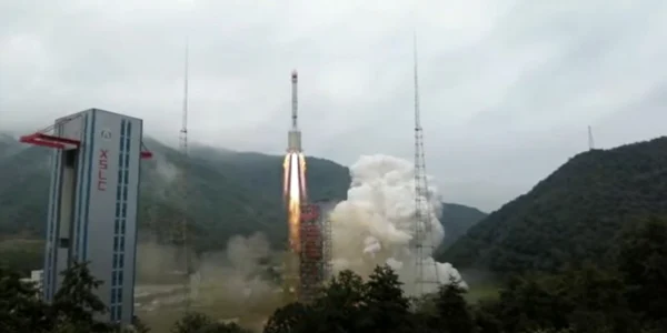Lansarea satelitului Shijian-21 Captura YouTube/ SciNews