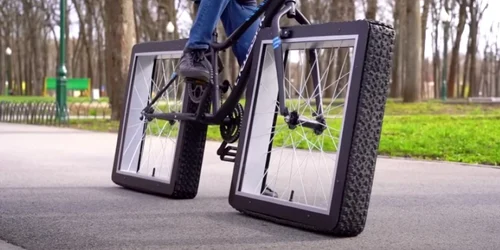 A fost inventată bicicleta funcțională cu roți pătrate  Foto Captură video YouTube jpg