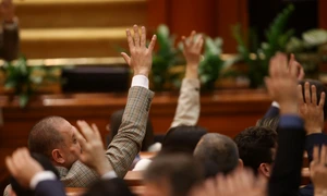Prima ședință a Camerei Deputaților în noua componență după alegerile parlamentare, la Palatul Parlamentului din București. FOTO Inquam Photos / George Călin