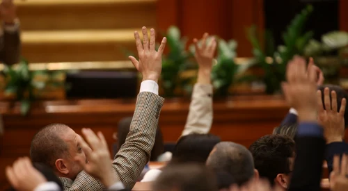 Prima ședință a Camerei Deputaților în noua componență după alegerile parlamentare, la Palatul Parlamentului din București. FOTO Inquam Photos / George Călin