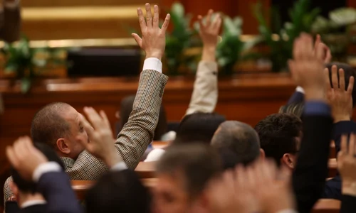 Prima ședință a Camerei Deputaților în noua componență după alegerile parlamentare, la Palatul Parlamentului din București. FOTO Inquam Photos / George Călin