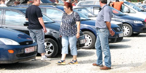 Hunedoara: Piaţa auto este la un pas de faliment