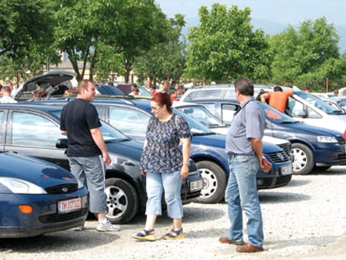 Hunedoara: Piaţa auto este la un pas de faliment