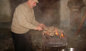 O gospodărie chiar tradiţională interviu cu Csáki BÉLA din Cernat jpeg