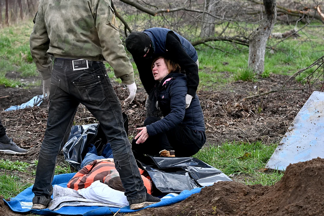 Cutremurător! O femeie a aflat  de la vecini că soţul ei a fost ucis  şi îngropat în spatele casei