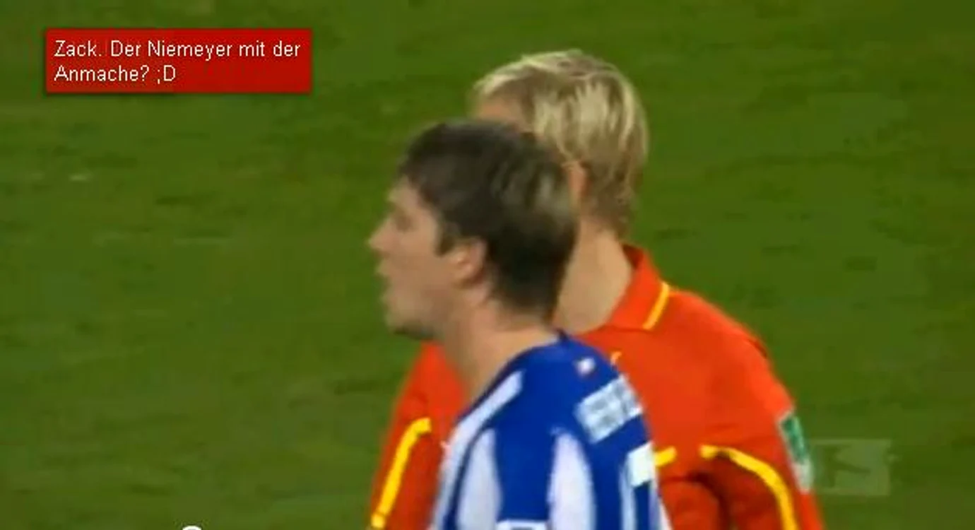 Fotbalistului i-a plăcut contactul cu arbitra