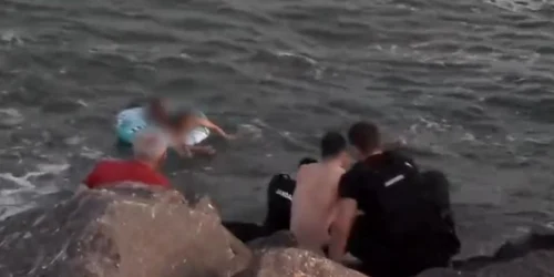 salvati din valuri constanţa captură video jpg