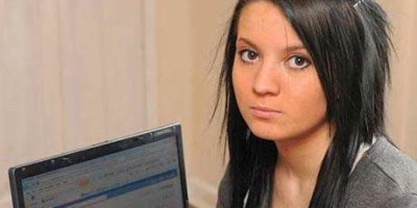 Tânăra concediată, Chelsea Taylor. (FOTO: DAILY TELEGRAPH) 