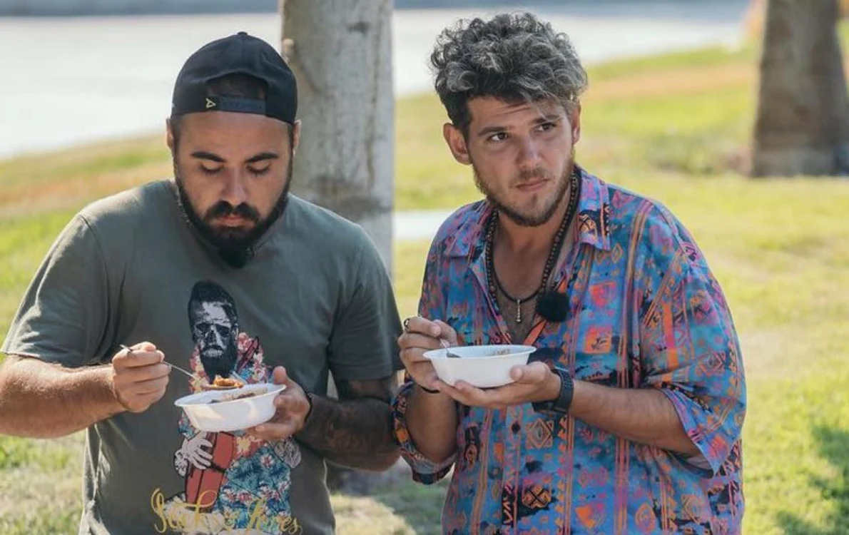 
    Cuza și Emi, de la „Noaptea Târziu” sunt în marea finală „Asia Express”Foto: Arhivă personală  