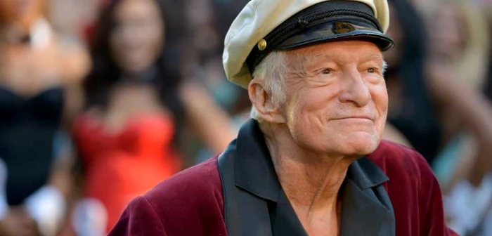 Hugh Hefner a fost un geniu în materie de branding, atât în ceea ce priveşte imperiul Playboy, cât şi propria imagine FOTO Guliver/Getty Images