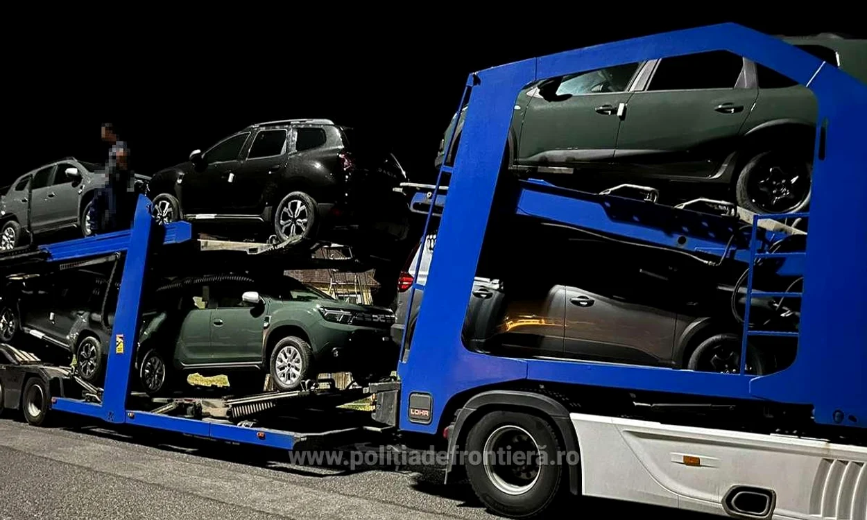 O parte s-au ascuns în autoturisme FOTO Poliția de Frontieră 