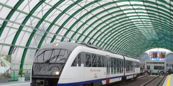 tren aeroport otopeni Foto Asociaţia Metrou Uşor