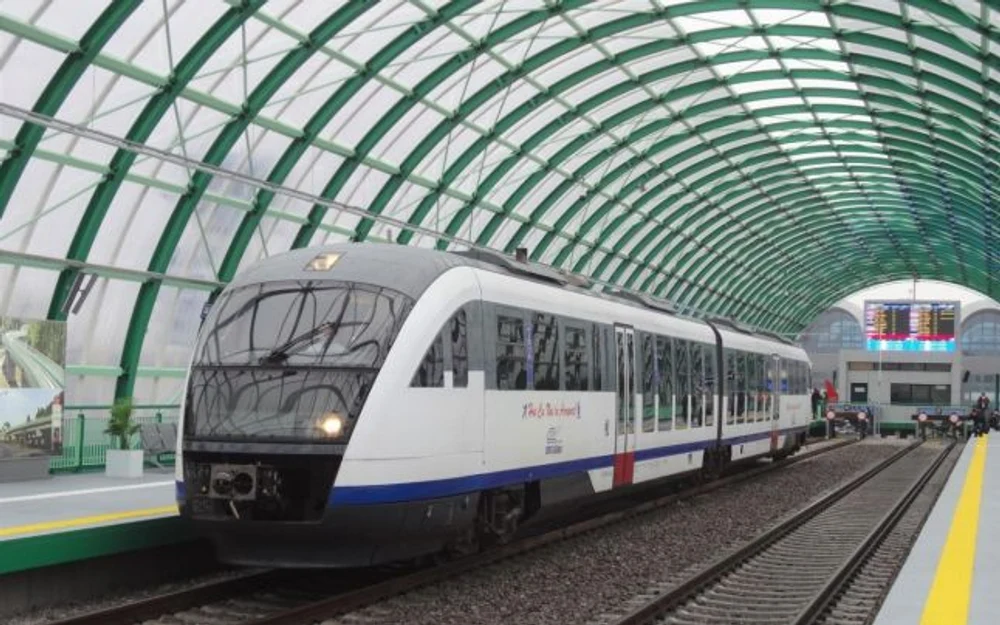 Circulaţia trenurilor pe ruta Bucureşti Nord-Aeroportul Henri Coandă, suspendată cinci ore zilnic în perioada 14 - 17 octombrie