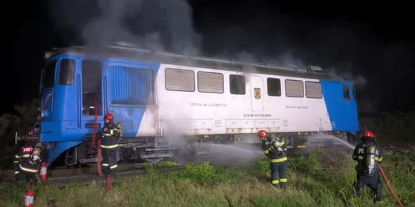 locomotiva incendiu ISU Bihor jpg