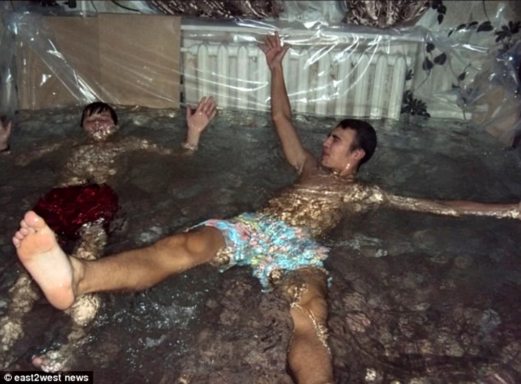 Piscina din sufragerie, o idee "made in Moscova"