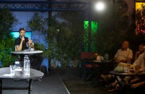 Octavian Saiu teatrolog