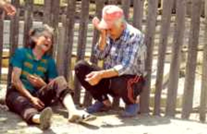 Părinţii lui Ionuţ s-au prăbuşit la aflarea veştii pierderii fiului lor (foto arhivă)