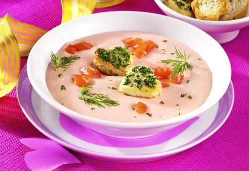 supa crema cu somon afumat jpeg