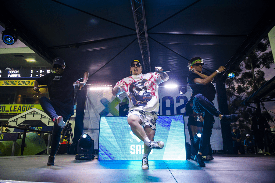 Rapperul sud-african Costa Titch a murit în timpul unui concert. Avea 27 de ani VIDEO