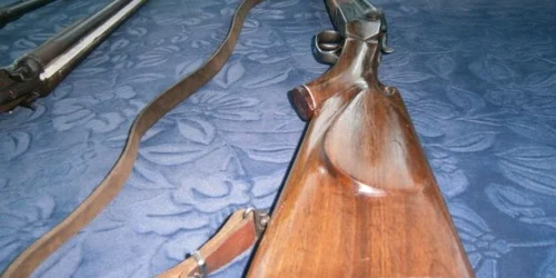  Arma a fost confiscată de la un localnic din comuna Cujmir 