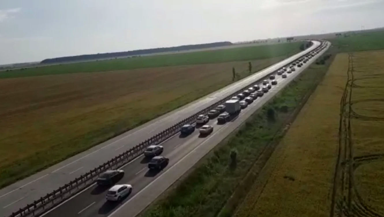 Autostrada Soarelui a fost închisă pentru ca  utilajele să poată lucra
