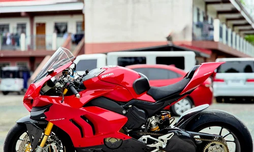 motocicleta Ducati Foto Facebook jpg