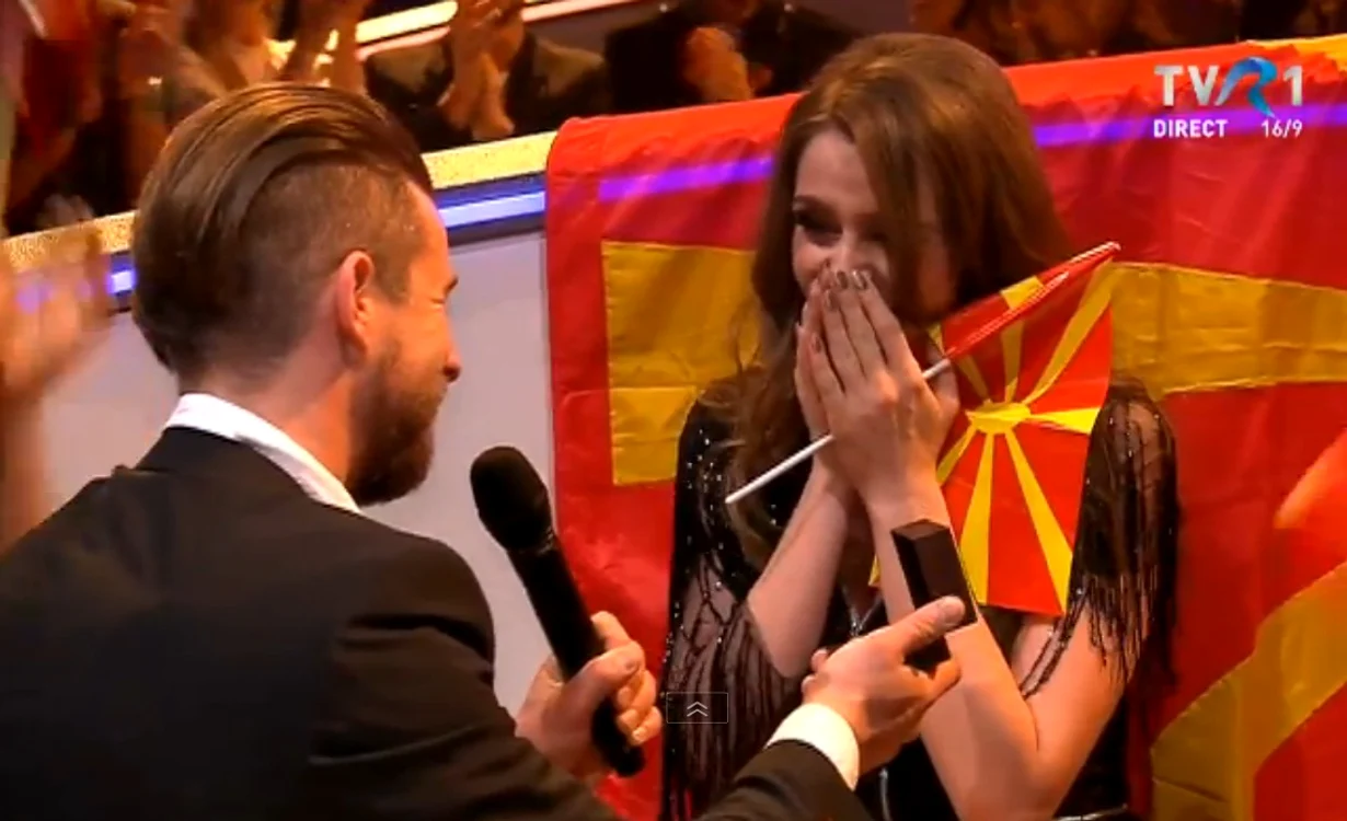 Criss a fost cerută de soţie chiar de ziua ei de naştere