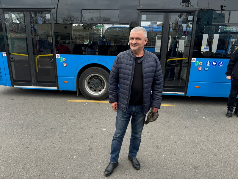 Cine este șoferul de autobuz care a resuscitat în plină stradă un bărbat. Povestea unui spirit civic exemplar VIDEO
