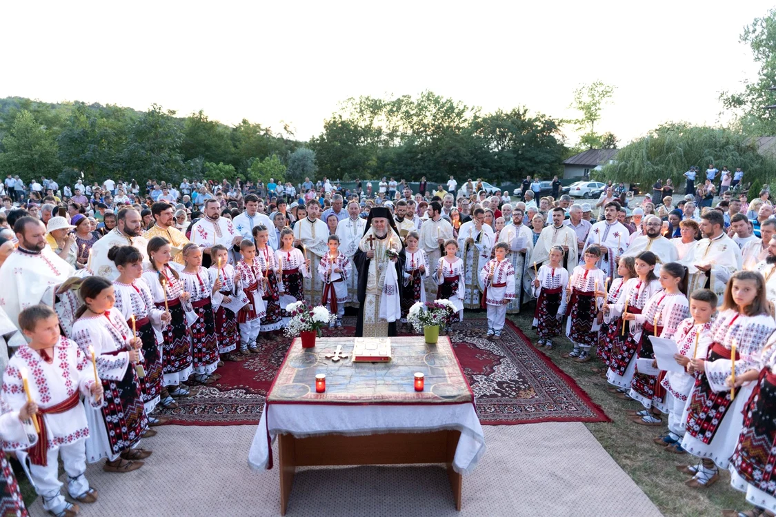 Slujbă la mănăstirea Adam din județul Galați FOTO: Arhiepiscopia Dunării de Jos