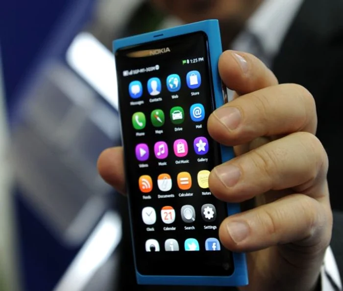 Pentru foarte mulţi dintre noi telefonul mobil nu mai este doar un simplu gadget, ci un obiect de care nu ne putem despărţi nici o clipă