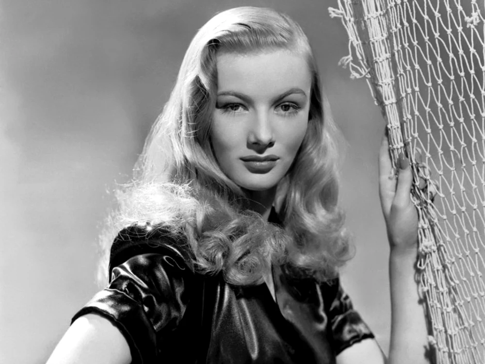 
    Veronica Lake, aşa cum a rămas în istoria Hollywoodului.foto: arhivă OK  