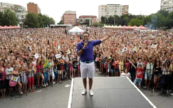 FOTO: 2013.mixmusicevo.ro