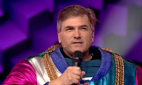 Masca simpaticului Panda a fost purtată de Mircea Radu jpeg