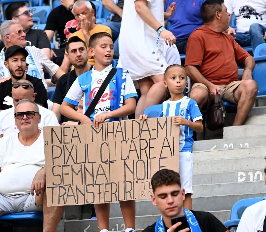 Puștiul care i-a transmis un mesaj lui Mihai Rotaru Foto/Instagram Universitatea Craiova