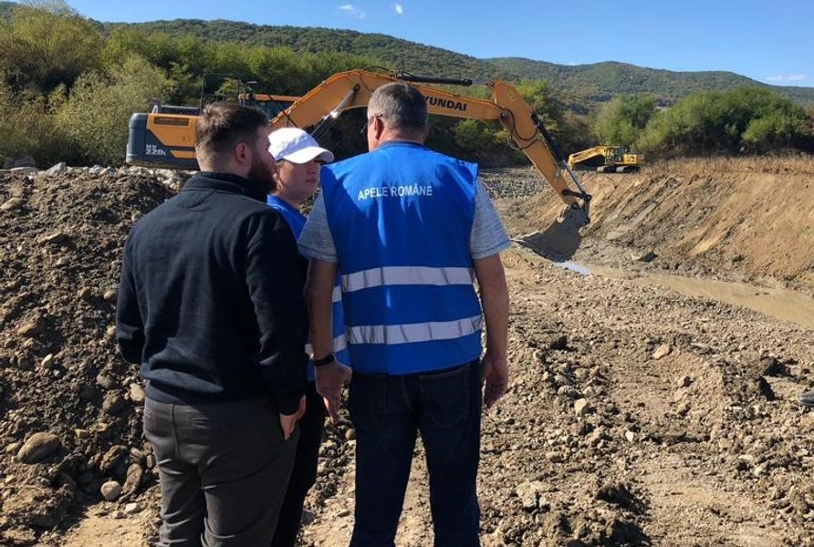 Administrația Națională Apele Române (ANAR), mai mulți șoferi decât angajați care merg pe teren 