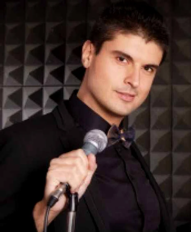 
    Oliver Popa  