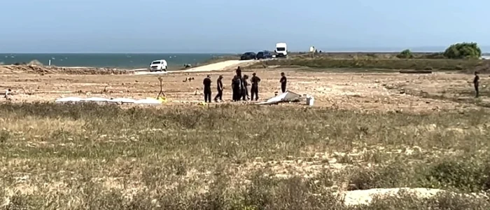Poliţiştii britanici, la locul crimei. FOTO: captură video