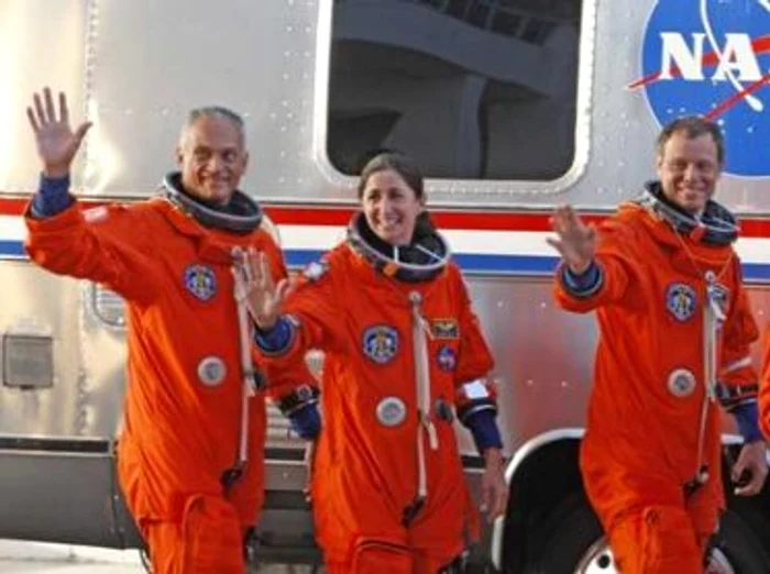 Pentru NASA amânarea lansării navetei Discovery a devenit o regulă