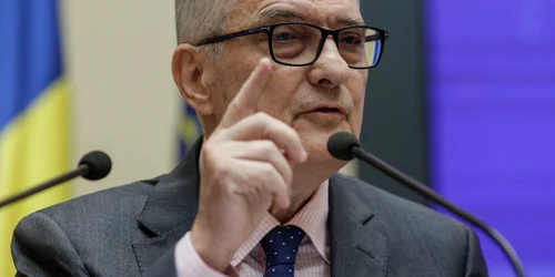 ID232100 INQUAM Photos Octav Ganea jpg