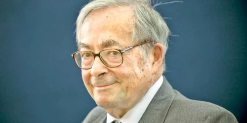 George Steiner (82 de ani) este scriitor, lingvist  şi filosof, membru al  Academiei Britanice