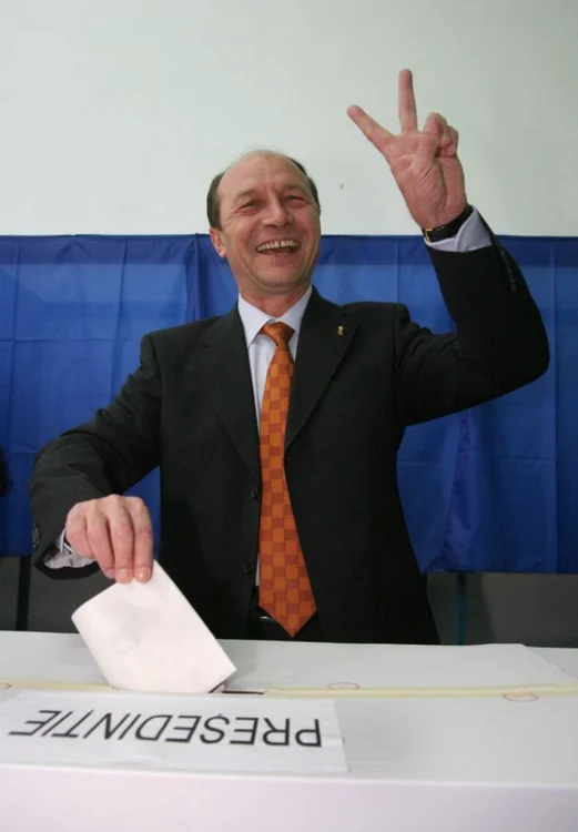 "traian basescu"