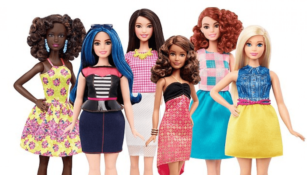 Prima păpuşă Barbie cu scolioză. Cum arată şi în ce scop a fost creată FOTO