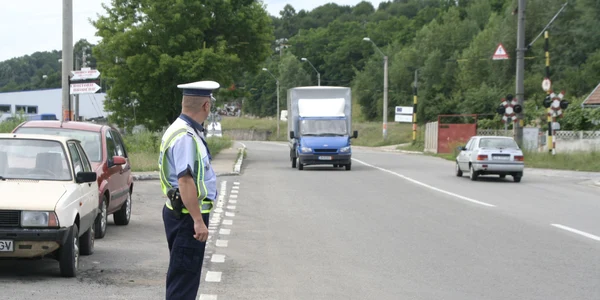 Reşiţa: Un tânăr şi-a pierdut viaţa, după ce a trecut prin parbriz