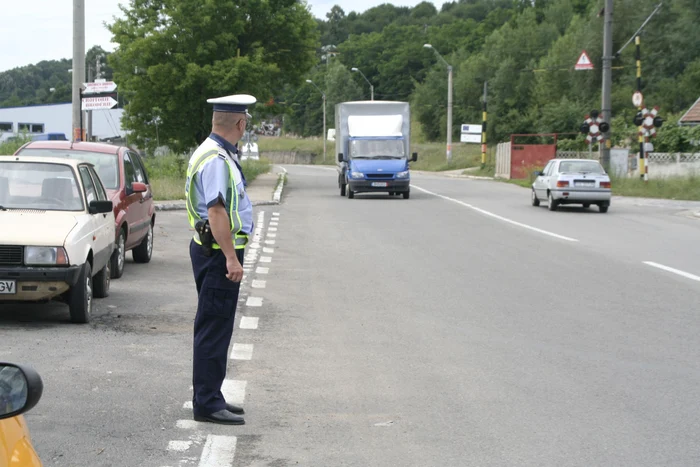 Reşiţa: Un tânăr şi-a pierdut viaţa, după ce a trecut prin parbriz