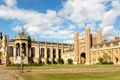 Trinity College, unul dintre colegiile Universităţii Cambridge (© Rafa Esteve / Wikimedia Commons)